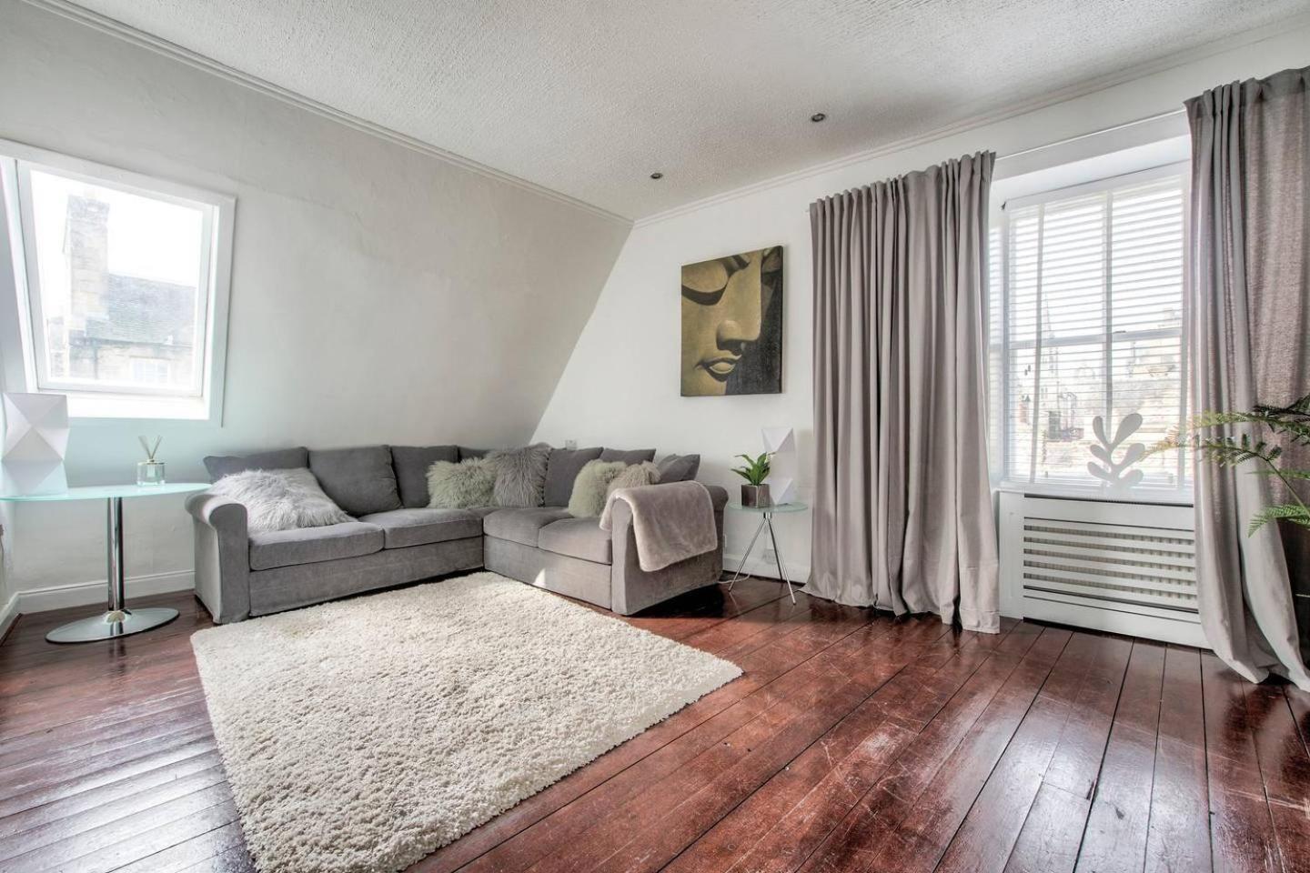 Guestready - Modern 2Br Home On The Royal Mile! Эдинбург Экстерьер фото
