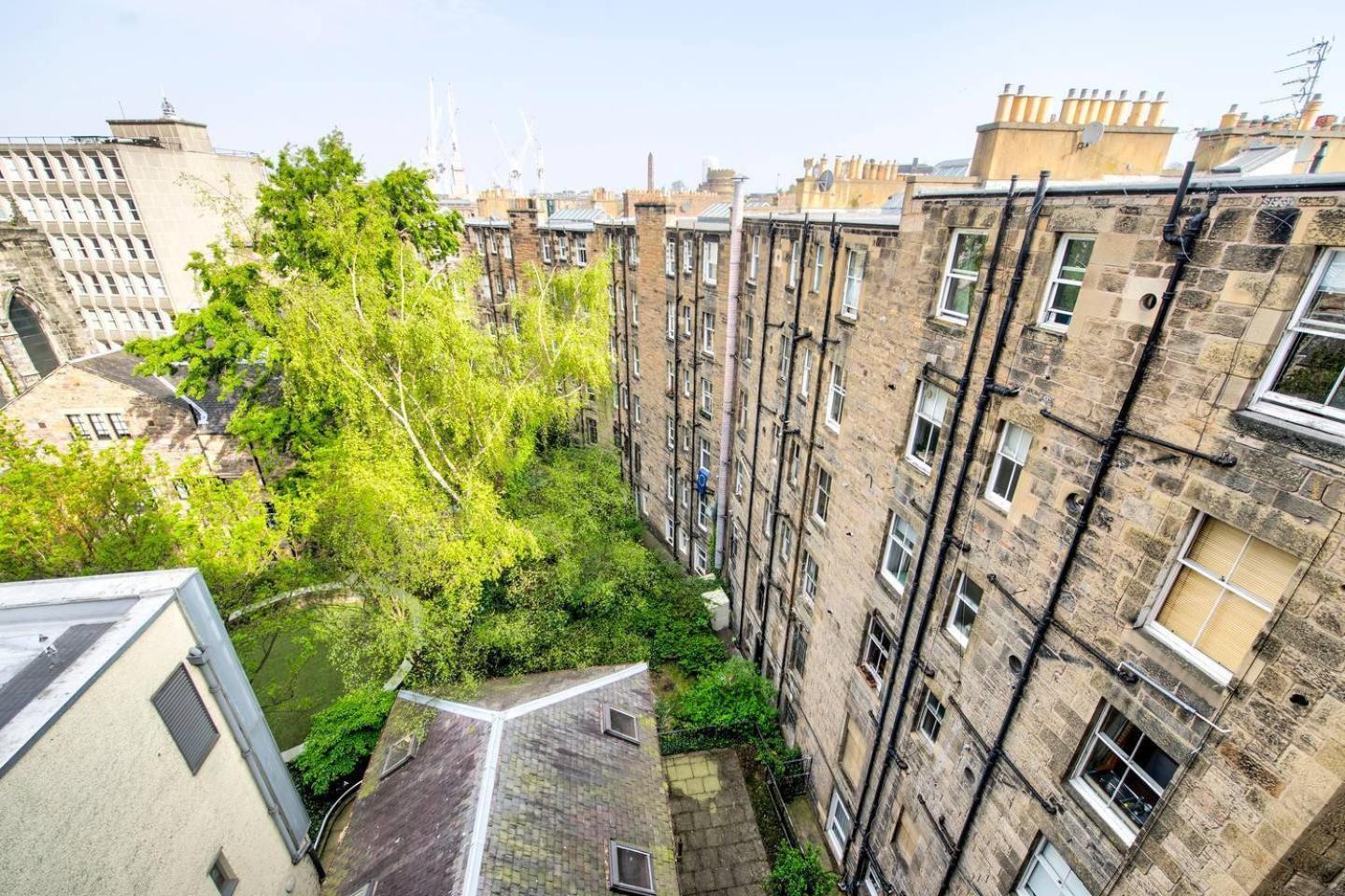 Guestready - Modern 2Br Home On The Royal Mile! Эдинбург Экстерьер фото